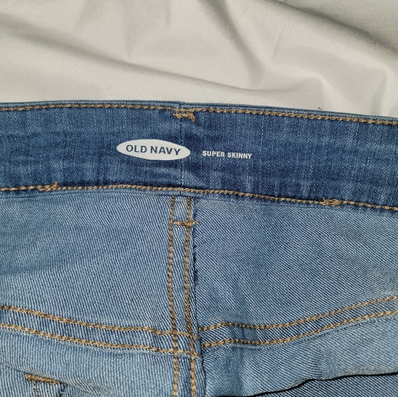 Old Navy jeans - Picture 4 of 10
